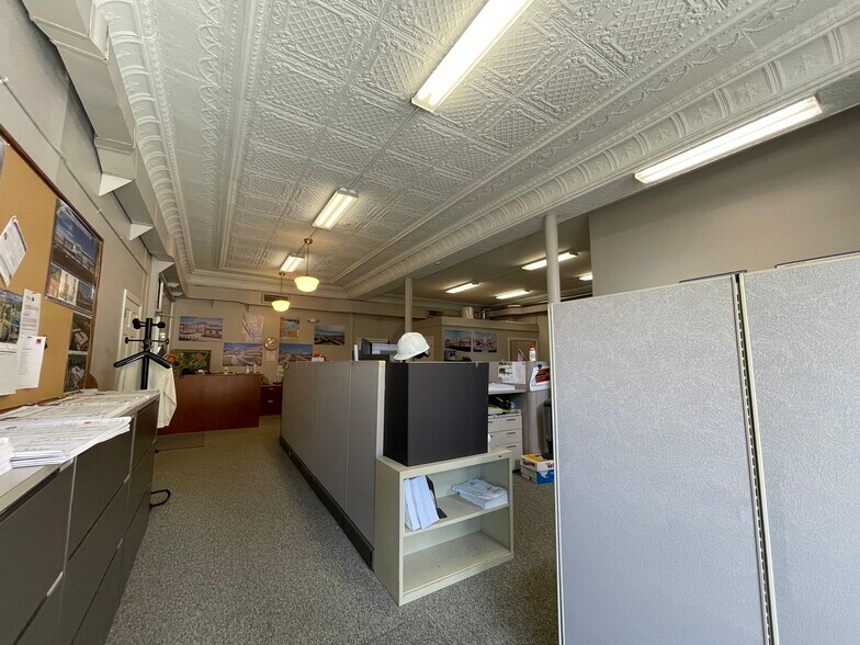 More Photos Of 258-270 Exchange St, Chicopee Storefront Retail Residential For Lease