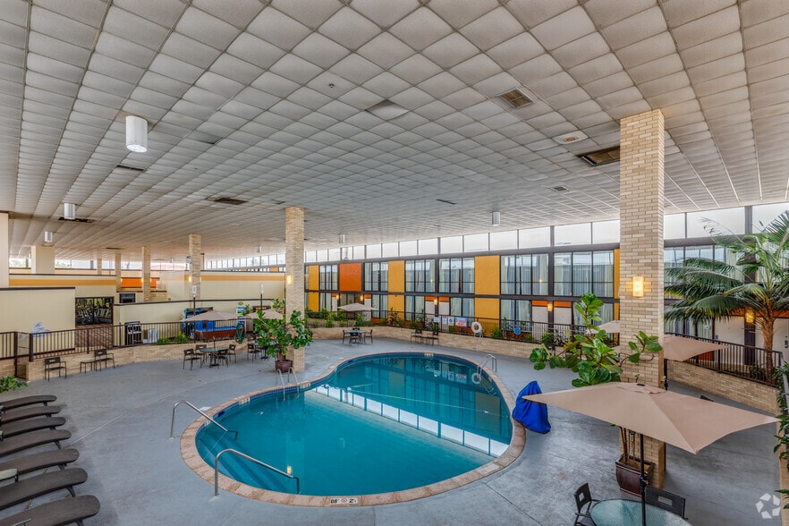 More Photos Of 2101 S Meridian Ave, Oklahoma City Hotel For Sale