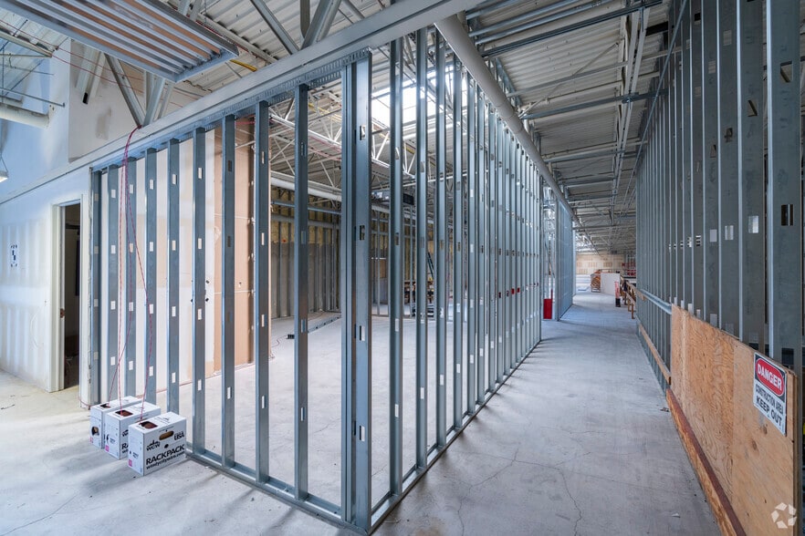 More Photos Of 2450 Oddie Blvd, Sparks Storefront Retail Office For Lease