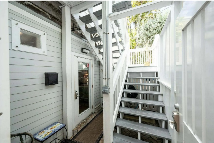 More Photos Of 1011 Truman Ave, Key West Apartments For Sale