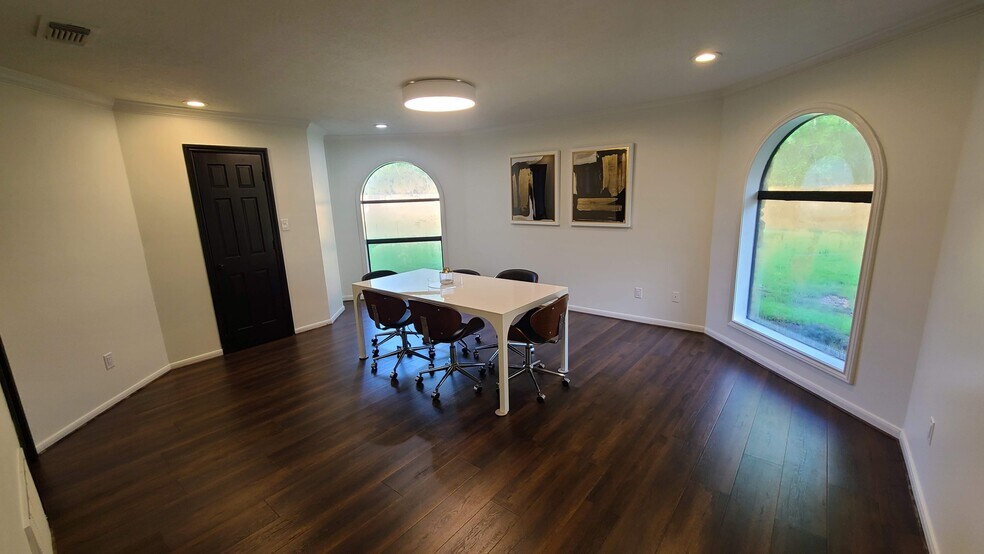 More Photos Of 23122 Valley Ranch Pky, Porter Coworking Space