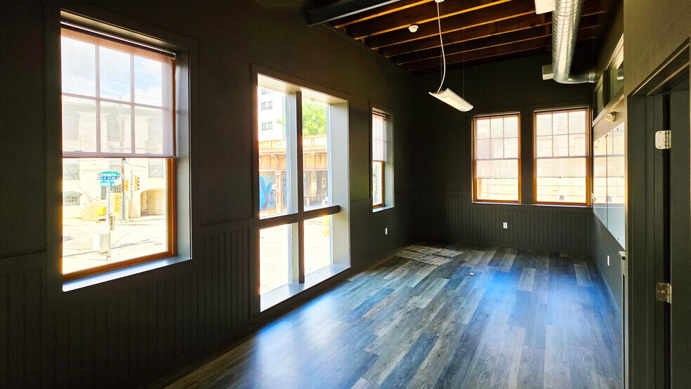 More Photos Of 4590 Main St, Manayunk Office For Lease