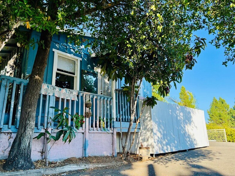 More Photos Of 408 Pico Ave, Fallbrook Apartments For Sale
