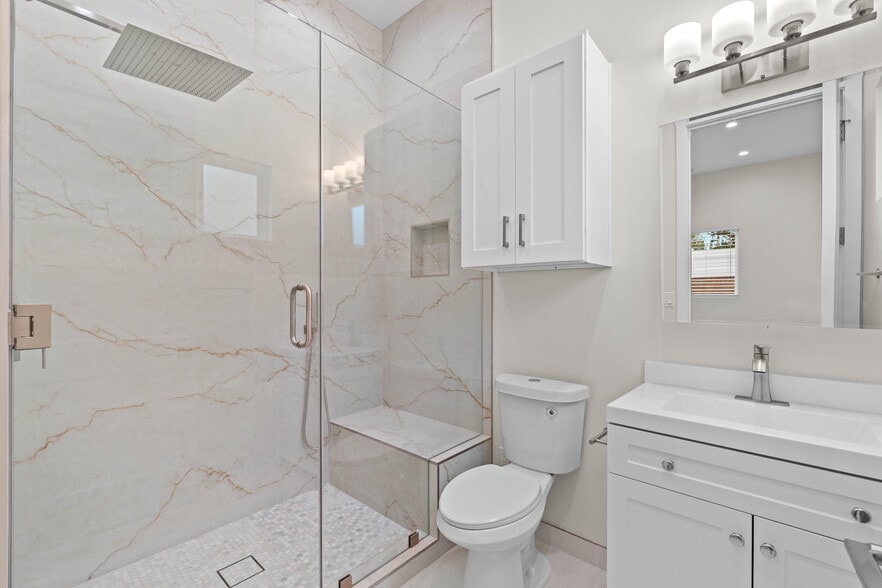 More Photos Of 15952 Simonds St, Granada Hills Apartments For Sale
