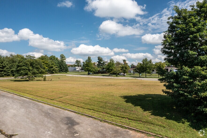 More Photos Of 4351 Pennell Rd, Aston Township Unknown For Lease