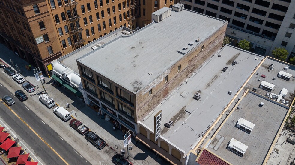 More Photos Of 318-320 S Broadway, Los Angeles Office For Sale