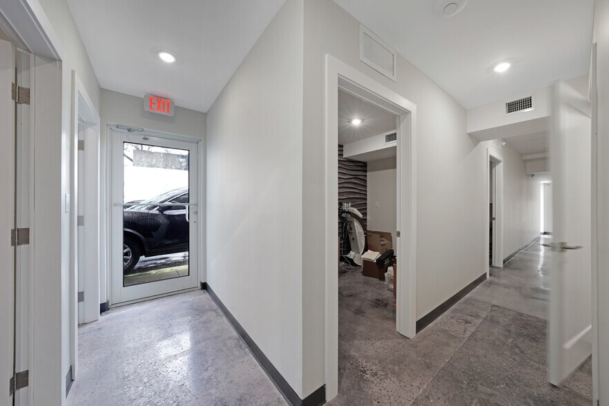 More Photos Of 530 NW 54th St, Miami Office For Lease