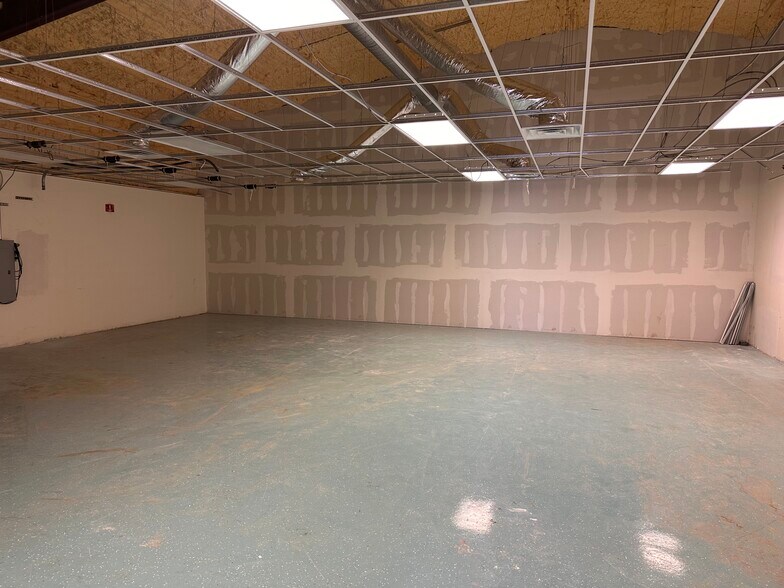 More Photos Of 321 Limestone Ter, Jarrell Medical For Lease