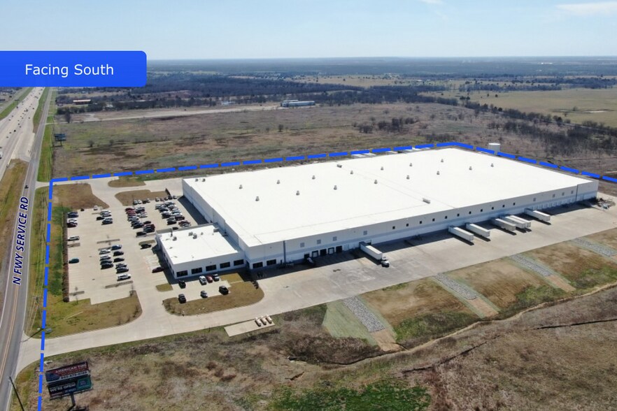 More Photos Of 5000 S Interstate Highway 45 W, Corsicana Distribution For Sale
