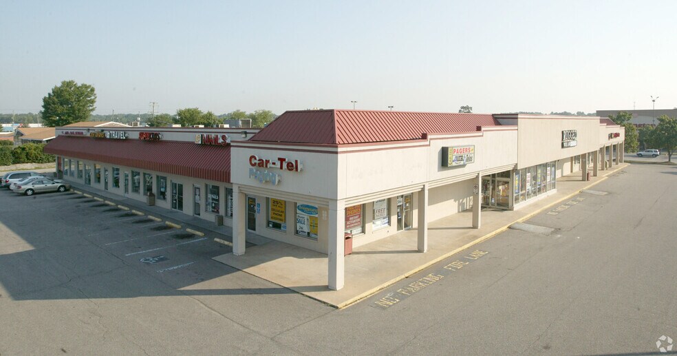More Photos Of 416 Denbigh Blvd, Newport News Freestanding For Lease