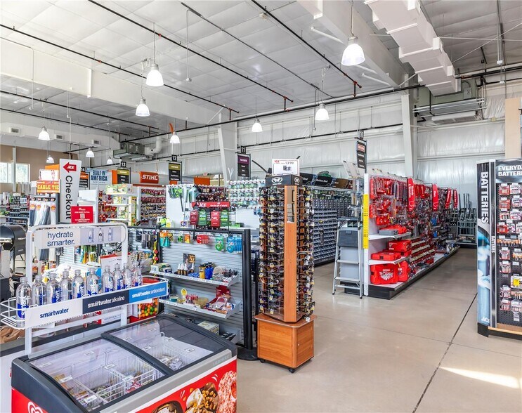 More Photos Of 11768 Narcoossee Rd, Orlando Freestanding For Lease