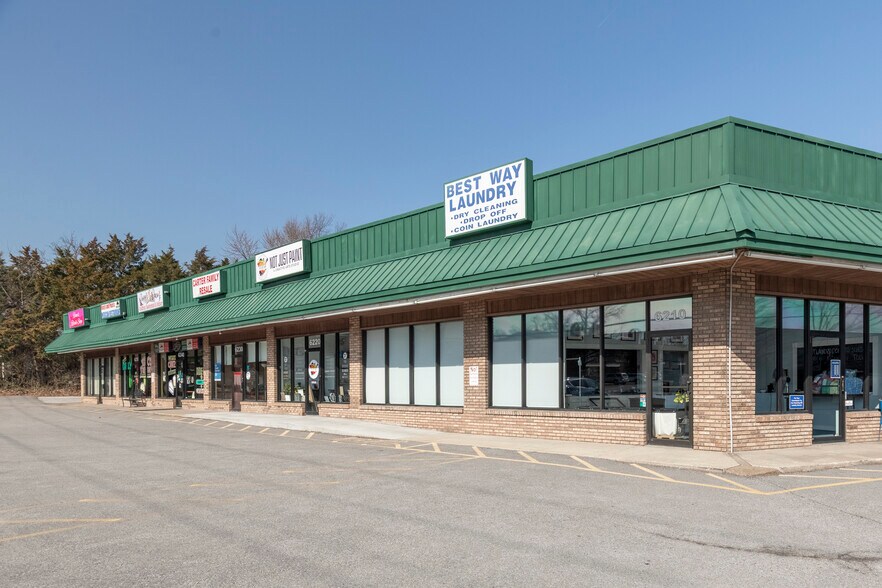 More Photos Of 6200 Mexico Rd, Saint Peters Storefront For Lease