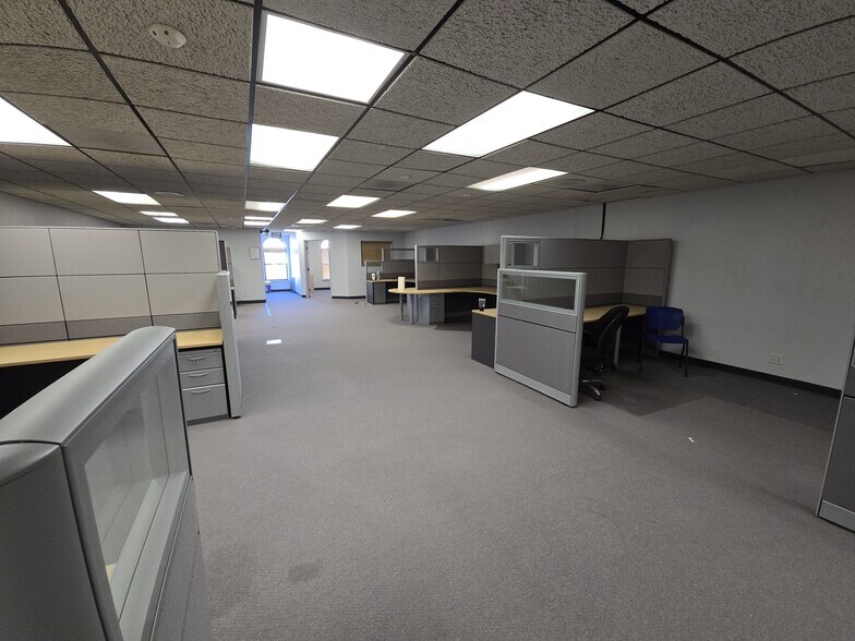 More Photos Of 321 5th St, Hollister Office For Lease
