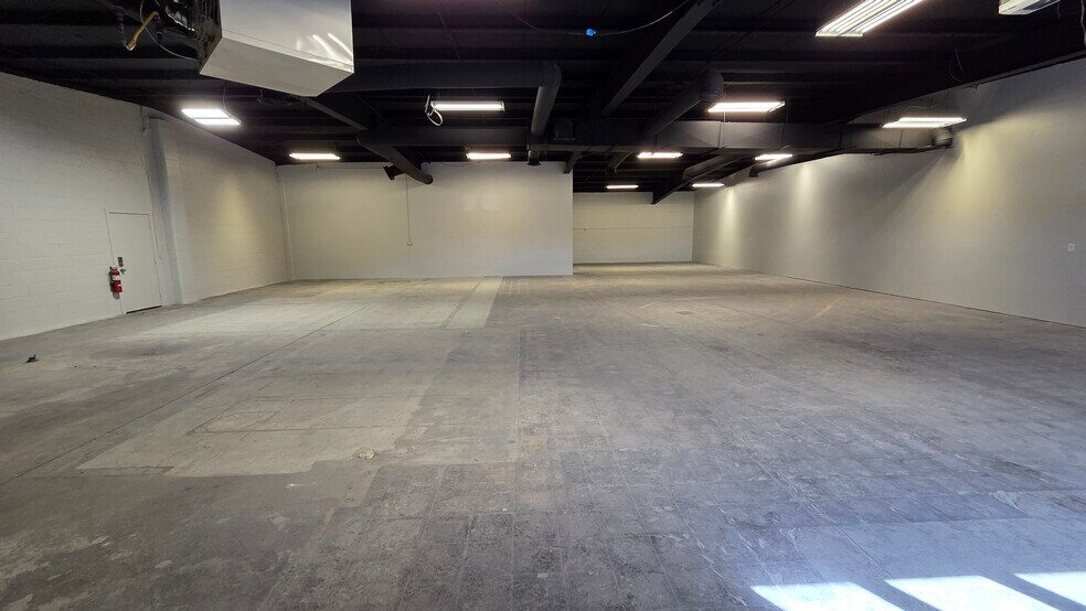 More Photos Of 180 W Main St, Rigby Industrial For Lease