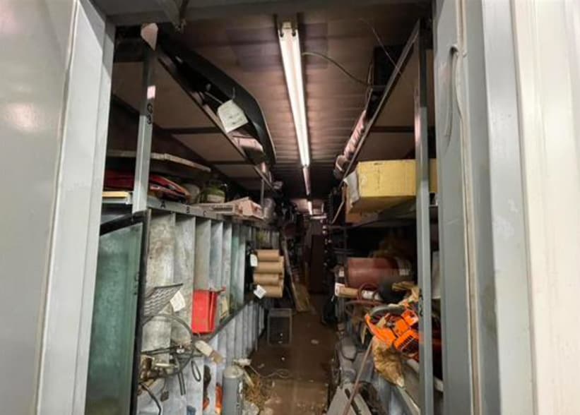 More Photos Of 100 Axle Dr, Caspian Service For Sale