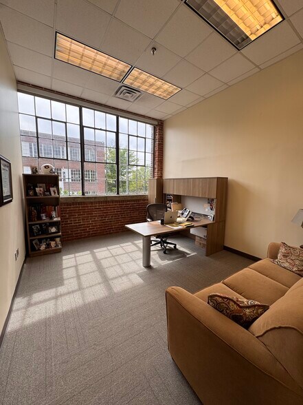 More Photos Of 2901 2nd Ave S, Birmingham Office For Lease