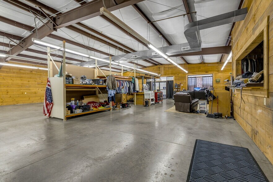 More Photos Of 405 Pearman Dairy Rd, Anderson Freestanding For Sale