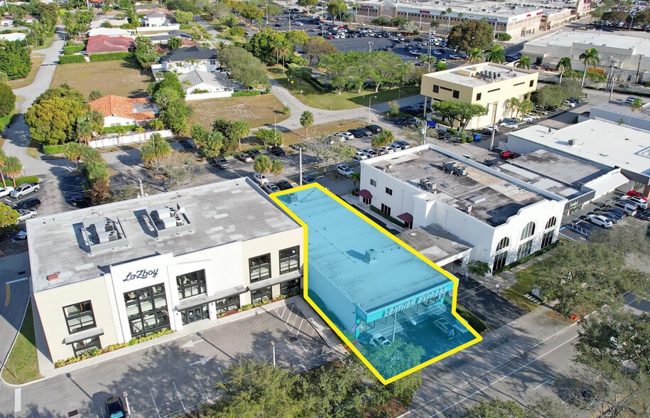 More Photos Of 3542 N Federal Hwy, Fort Lauderdale Freestanding For Lease