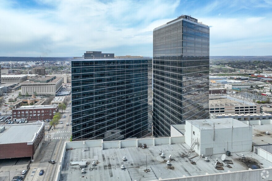 More Photos Of 1 W 3rd St, Tulsa Office For Lease