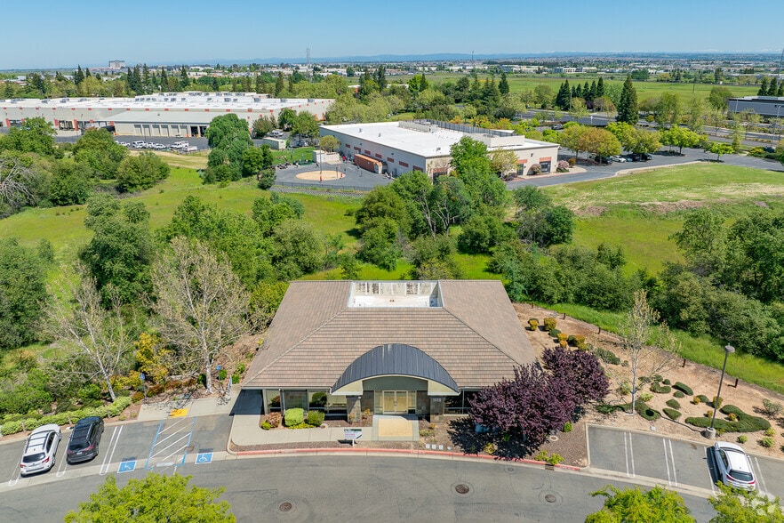 More Photos Of 1410 Blue Oaks Blvd, Roseville Medical For Lease