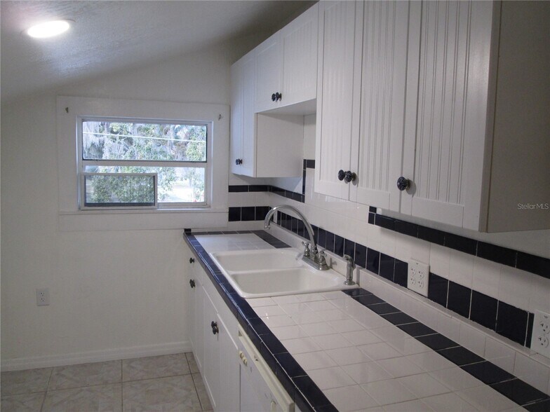 More Photos Of 128 Orange Ave, Leesburg Office Residential For Lease