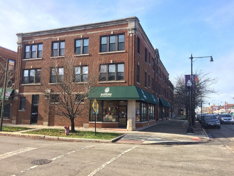 More Photos Of 4335 W Irving Park Rd, Chicago Apartments For Sale
