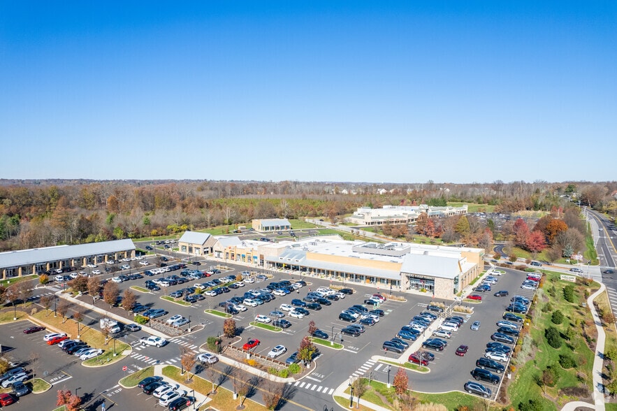 More Photos Of 1111 N Bethlehem Pike, Spring House Unknown For Lease