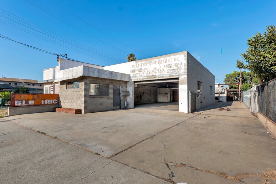 Primary Photo Of 11606 Inglewood Ave, Hawthorne Auto Repair For Sale