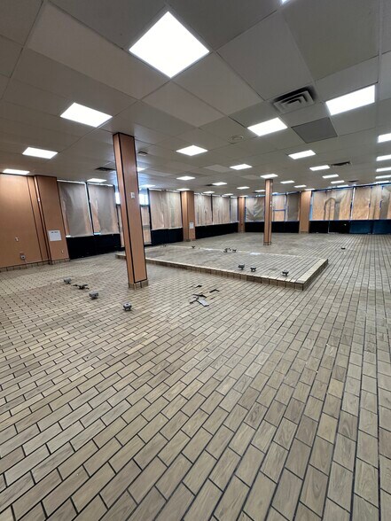 More Photos Of 5049-5057 Garrett Ave, Beltsville Freestanding For Lease