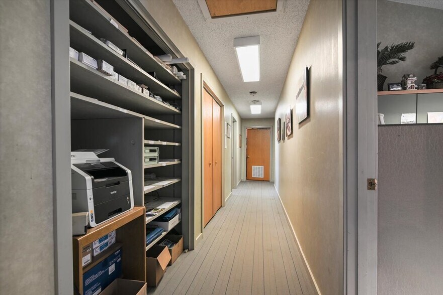 More Photos Of 1904 PA-940, Pocono Pines General Retail For Sale