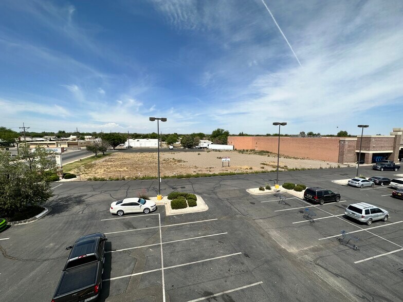 More Photos Of 1100 Block Main Street St, Roswell Land For Sale