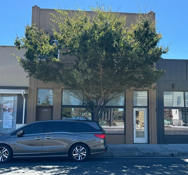 More Photos Of 628 El Camino Real, San Carlos Office Residential For Lease
