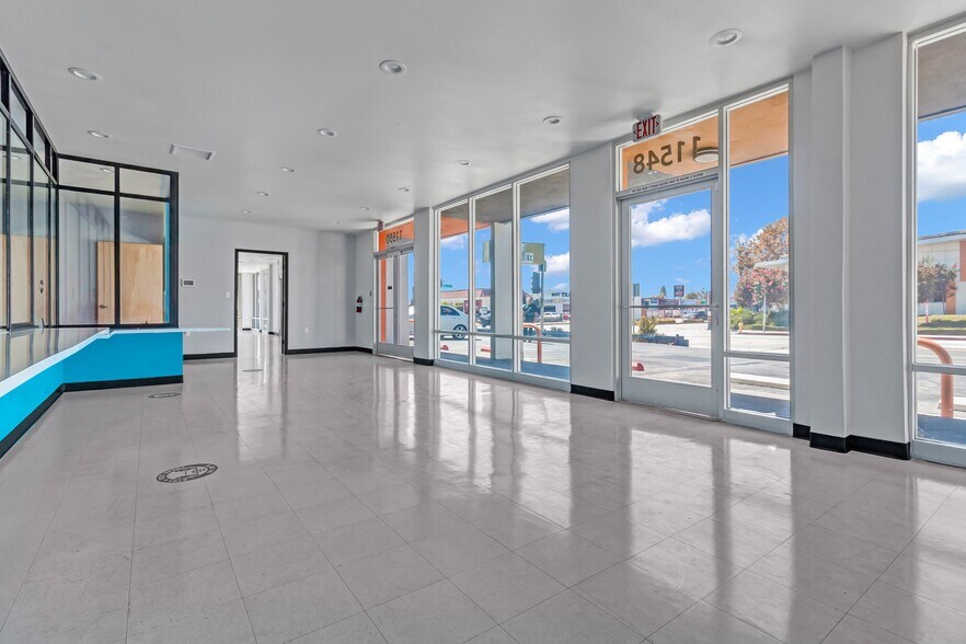 More Photos Of 11546-11552 Colima Rd, Whittier Unknown For Lease