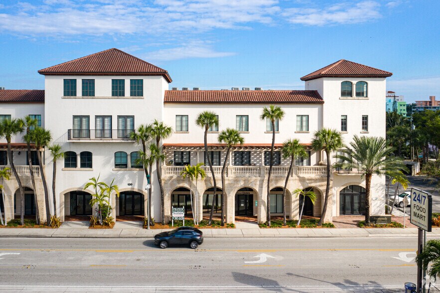 More Photos Of 120 N Federal Hwy, Lake Worth Office Residential For Lease