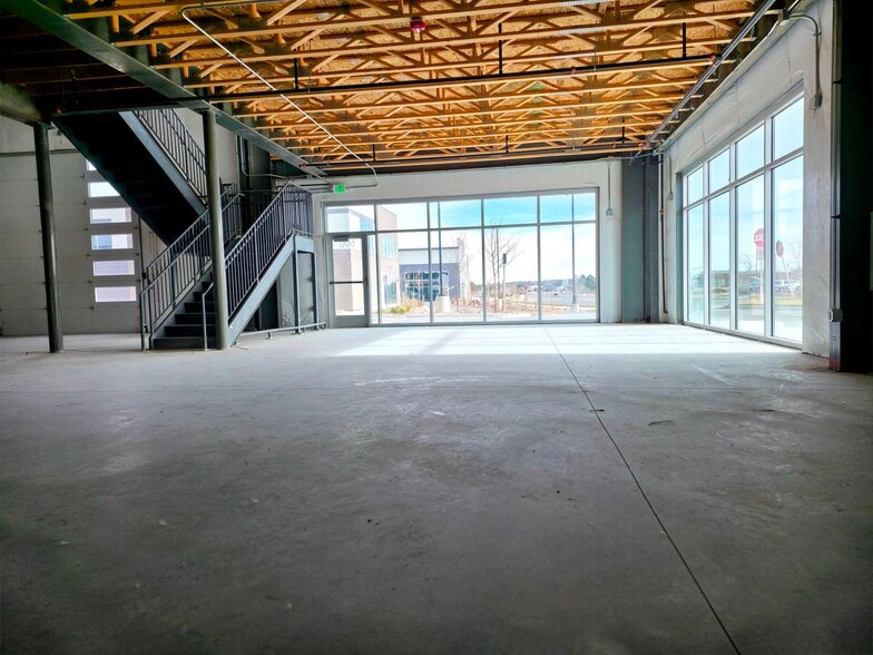 More Photos Of 13833 E Briarwood Ave, Centennial Light Distribution For Sale