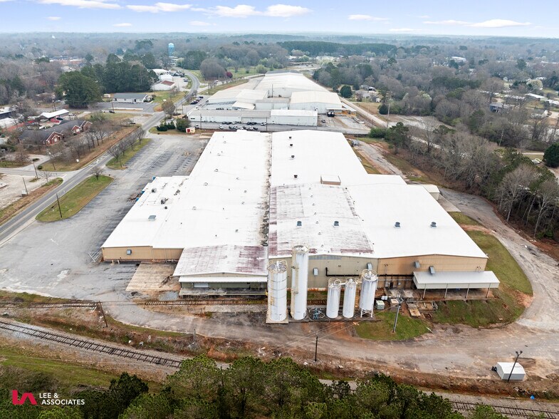 More Photos Of 1330 Atlanta Hwy, Madison Manufacturing For Sale