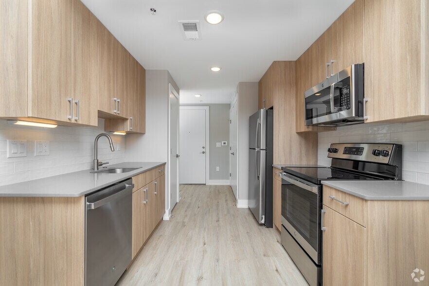 More Photos Of 918-980 N Delaware Ave, Philadelphia Apartments For Lease