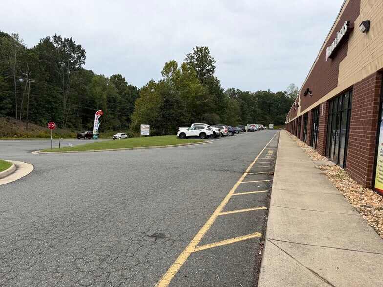 More Photos Of 3619 Richmond Hwy, Stafford Light Distribution For Lease