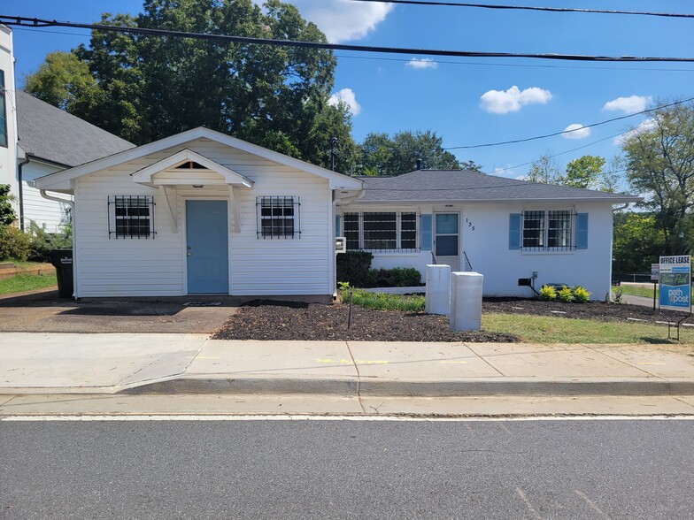 Primary Photo Of 135 Palm St, Holly Springs Office Residential For Lease