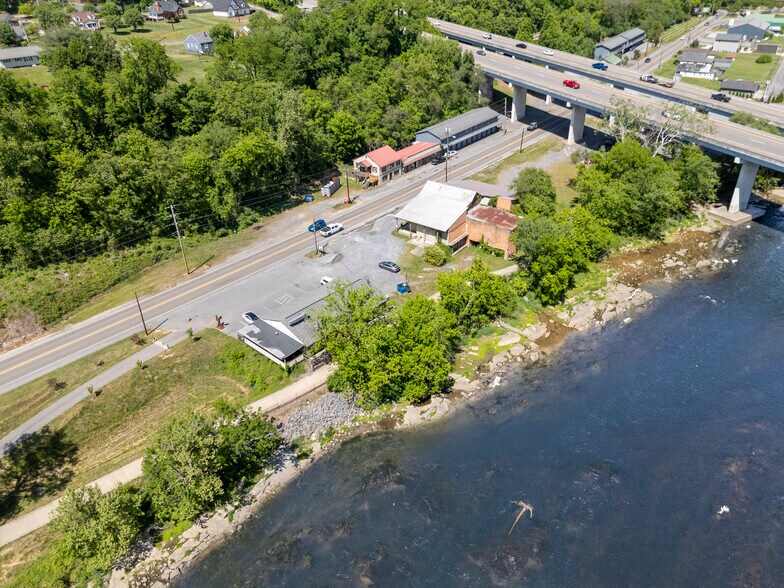 More Photos Of 1833-1837 Netherland Inn Rd, Kingsport General Retail For Sale