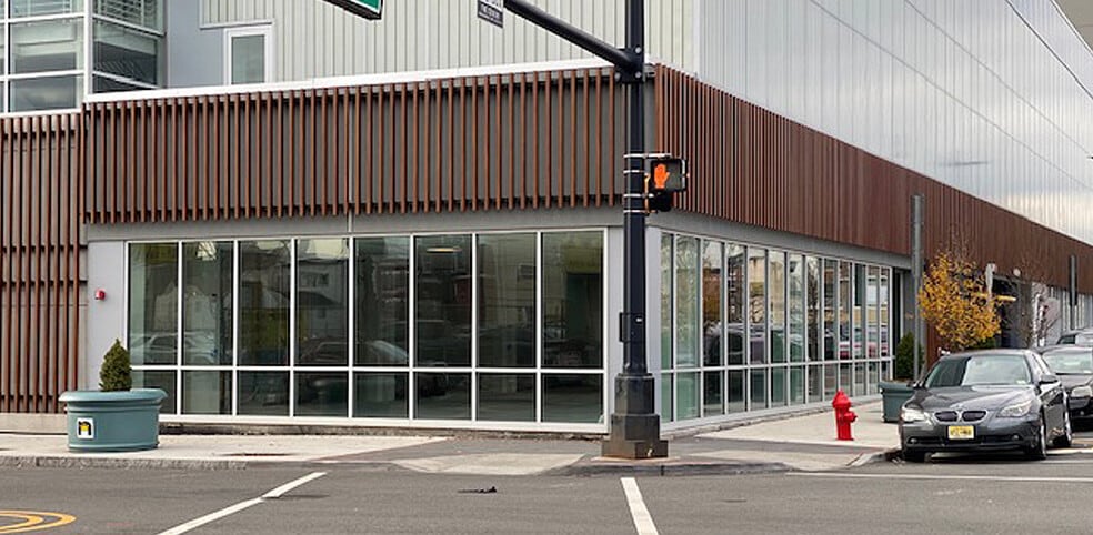 Primary Photo Of 47-63 Green St, Newark Parking Garage For Lease