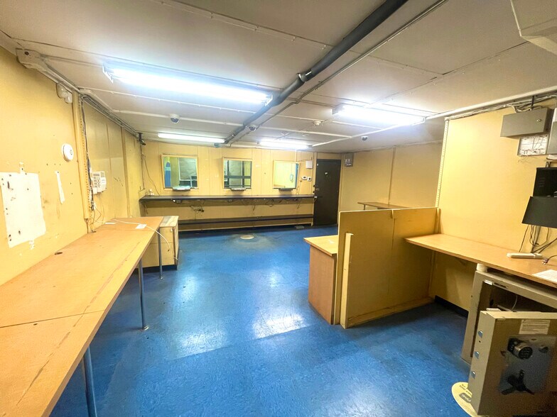 More Photos Of 359 Nostrand Ave, Brooklyn Office For Lease