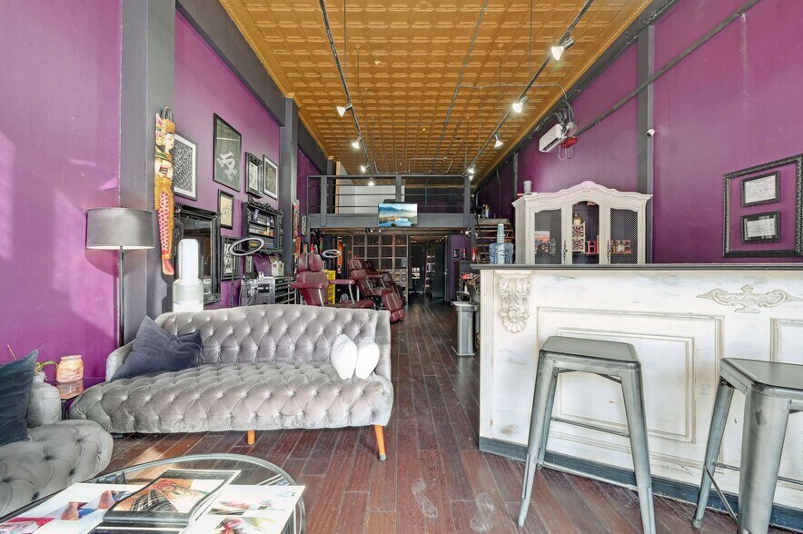 More Photos Of 2100-2110 McCullough Ave, San Antonio Storefront For Sale