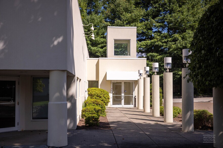 More Photos Of 1495 Post Rd E, Westport Office For Lease