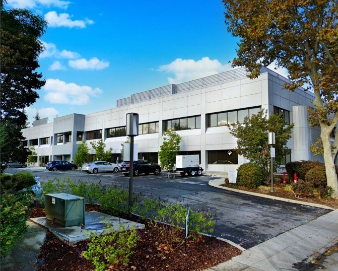 Primary Photo Of 3350 W Bayshore Rd, Palo Alto Flex For Sale