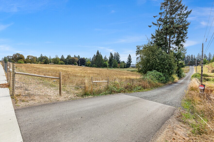 More Photos Of 16370 Bell St, Sandy Land For Sale