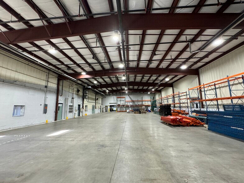 More Photos Of 97 N Hatfield Rd, Hatfield Warehouse For Sale
