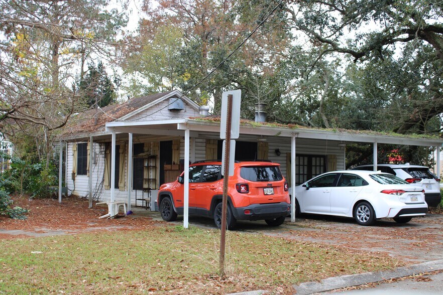 More Photos Of 1137 Grand Caillou Rd, Houma Flex For Sale