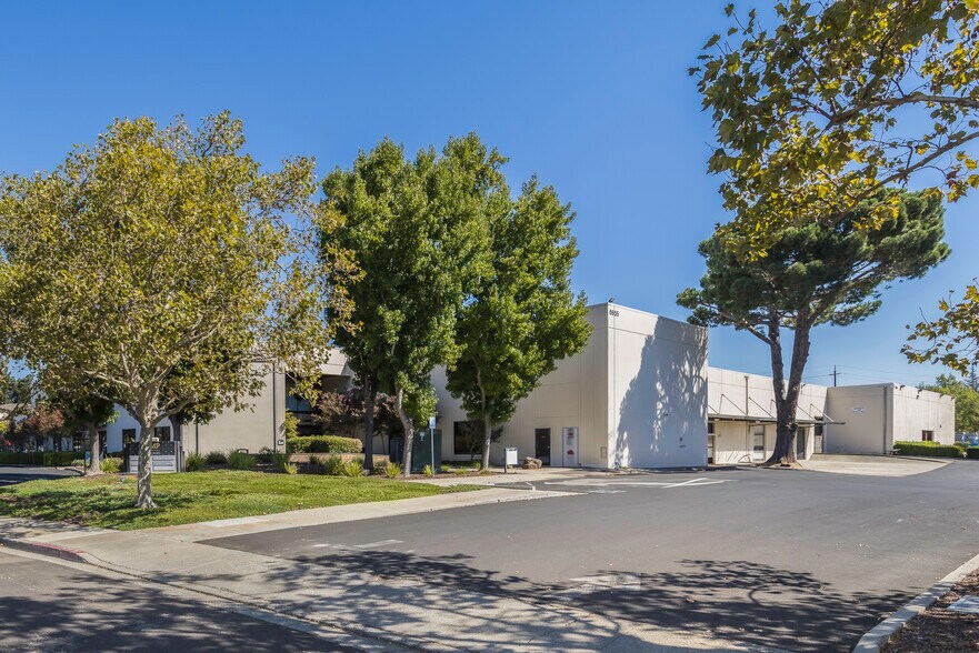 More Photos Of 6955-6979 Sierra Ct, Dublin Light Distribution For Sale