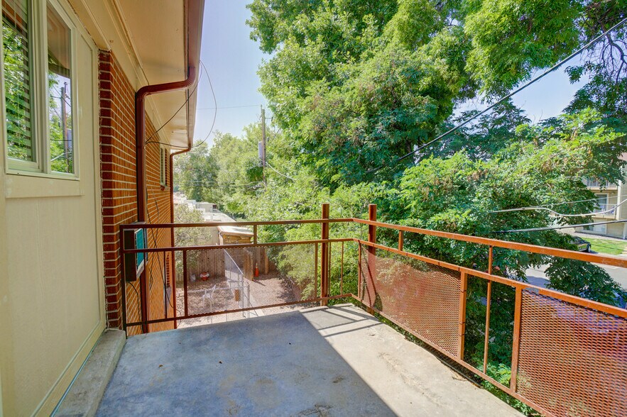 More Photos Of 375 S Depew St, Lakewood Apartments For Sale